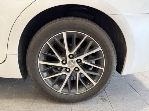 Used 2016 Lexus ES 350 w/ Luxury Package w/Wood Trim FWD image 7