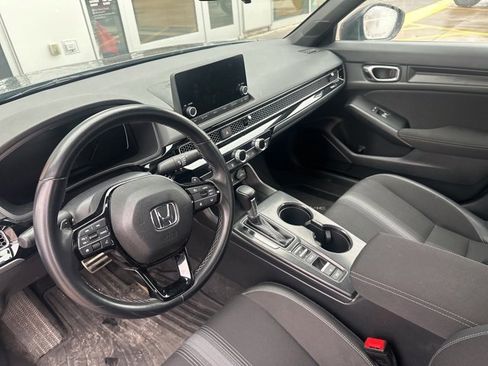 Used 2023 Honda Civic Sport image 11