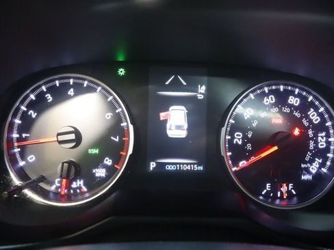 Used 2019 Toyota RAV4 XLE Premium image 39