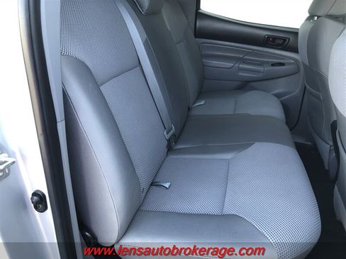 Used 2012 Toyota Tacoma 4x4 Double Cab w/ TRD Sport Pkg image 20