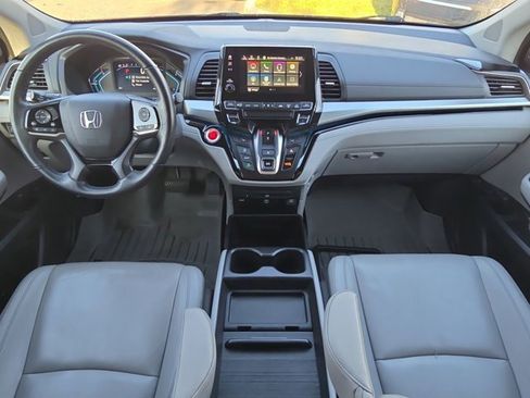 Used 2022 Honda Odyssey Touring image 12