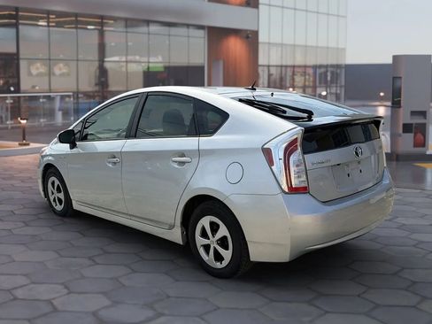 Used 2014 Toyota Prius Three image 7