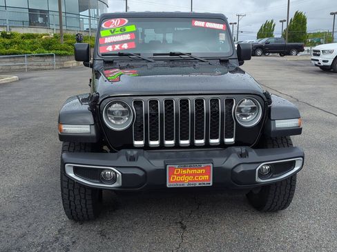 Used 2020 Jeep Gladiator Overland AWD/4WD image 2