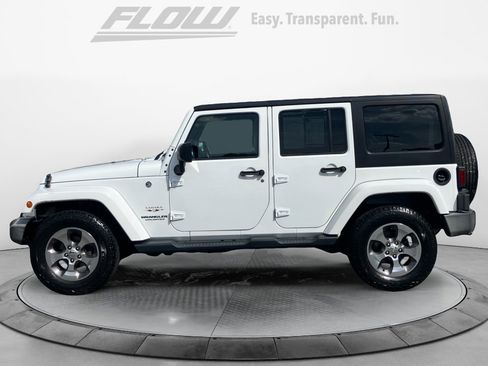 Used 2017 Jeep Wrangler Unlimited Sahara w/ Connectivity Group image 5