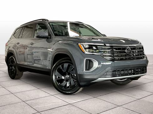 New 2026 Volkswagen Atlas SE AWD/4WD image 2