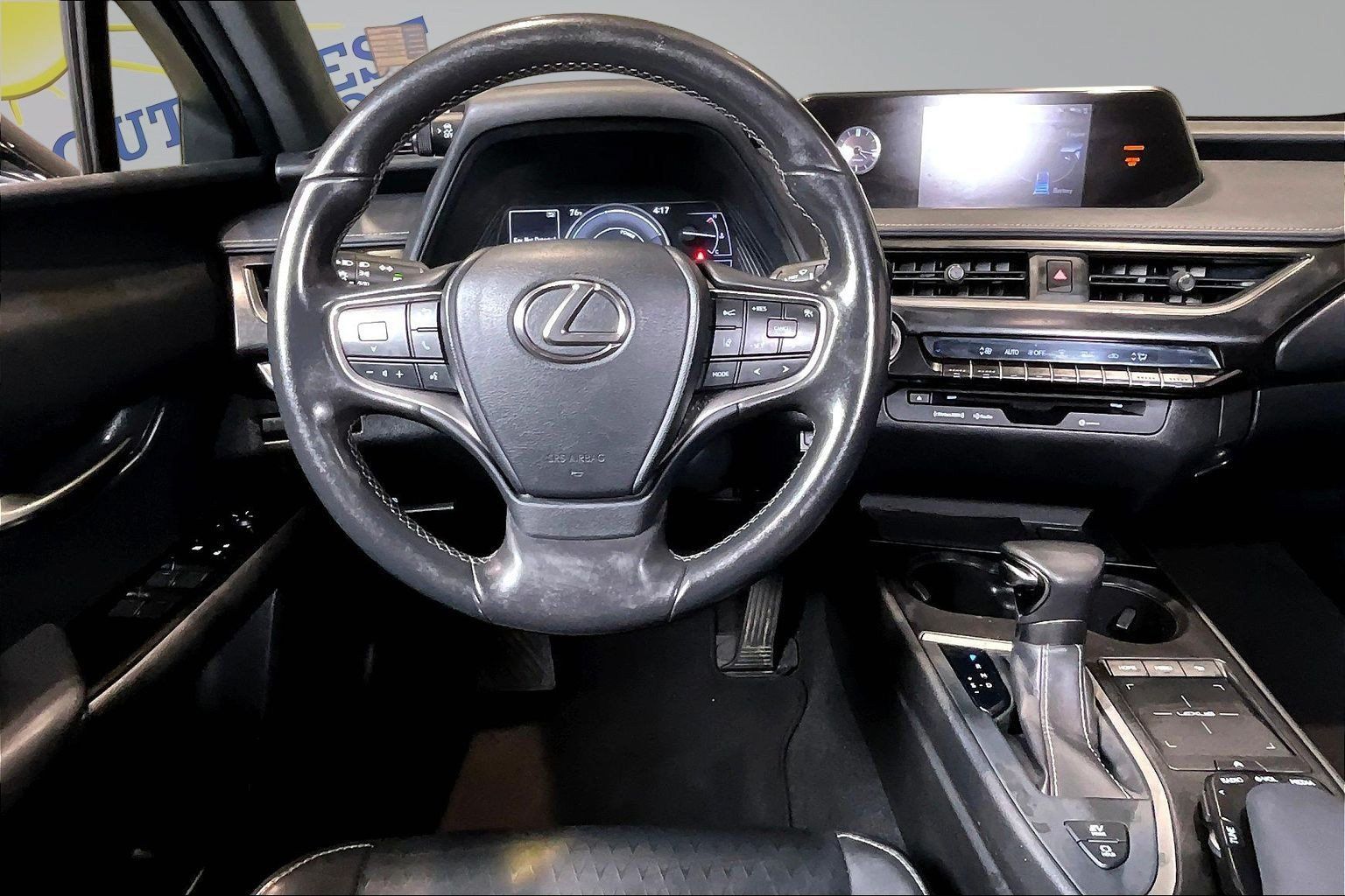 Used 2019 Lexus UX 250h w/ Accessory Package 2 AWD/4WD image 9