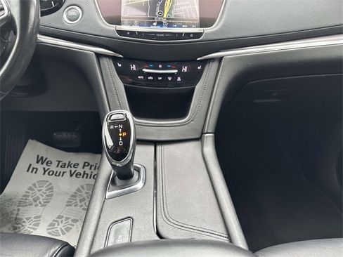 Used 2018 Cadillac XT5 Luxury w/ Driver Awareness Package image 50
