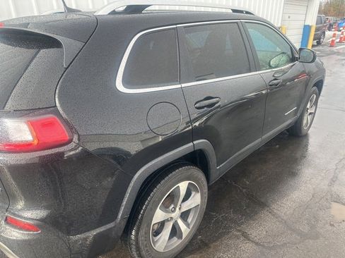 Used 2021 Jeep Cherokee Limited image 7