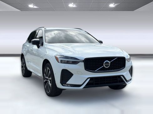 Used 2024 Volvo XC60 B5 Plus w/ Protection Package Premier AWD/4WD image 7