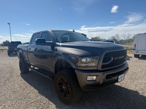 Used 2018 RAM 2500 Laramie w/ Sport Appearance Group AWD/4WD image 3