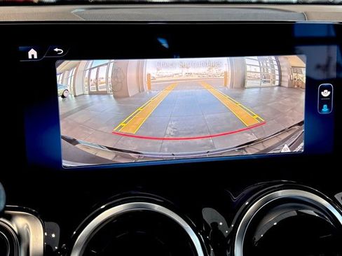 New 2026 Mercedes-Benz GLB 250 4MATIC image 21