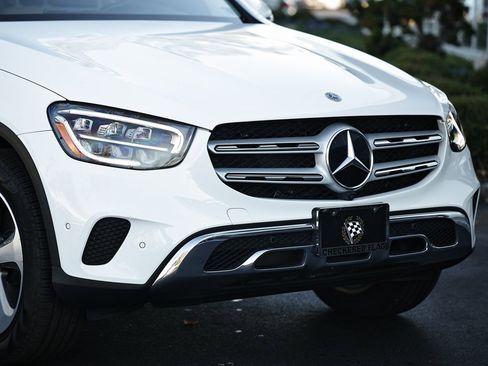 Used 2022 Mercedes-Benz GLC 300 4MATIC image 2