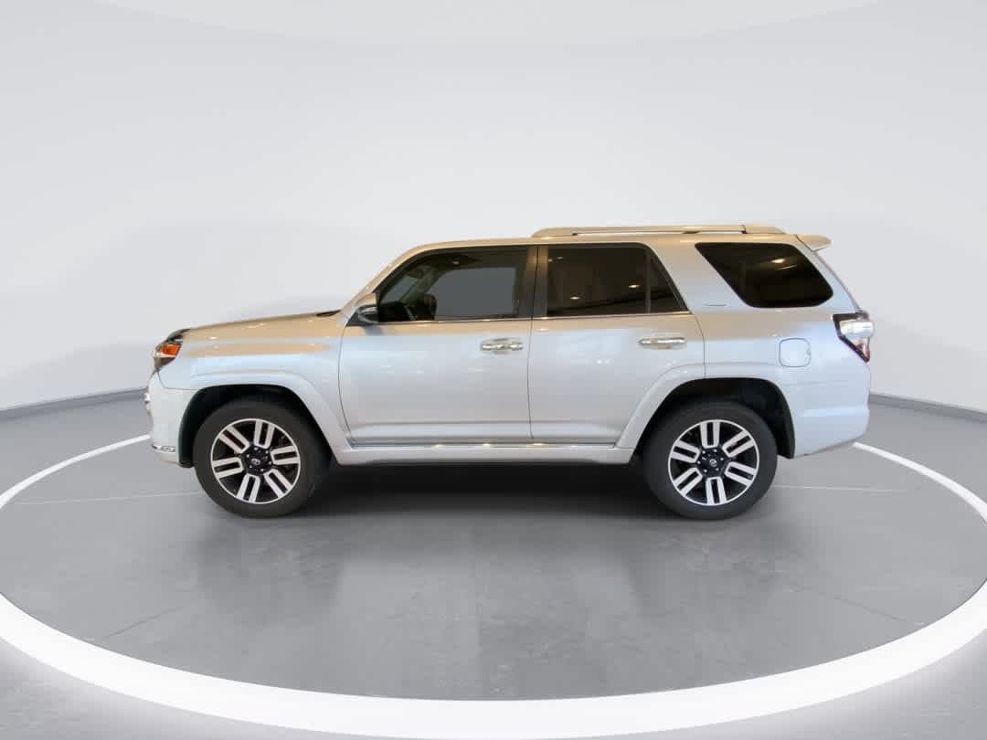 Used 2016 Toyota 4Runner Limited AWD/4WD image 5