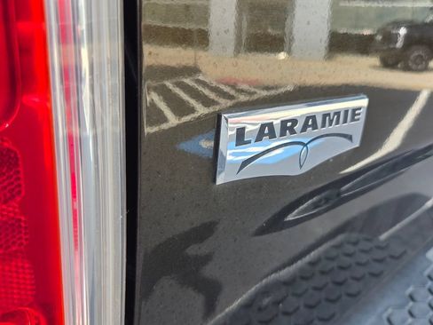 Used 2013 RAM 2500 Laramie w/ Convenience Group AWD/4WD image 4