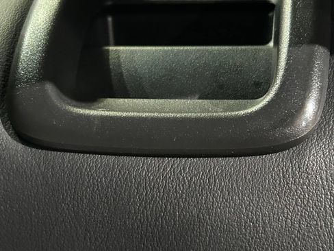Used 2018 Toyota Prius Four FWD image 40