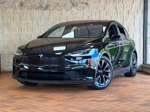 Used 2023 Tesla Model X AWD/4WD image 4