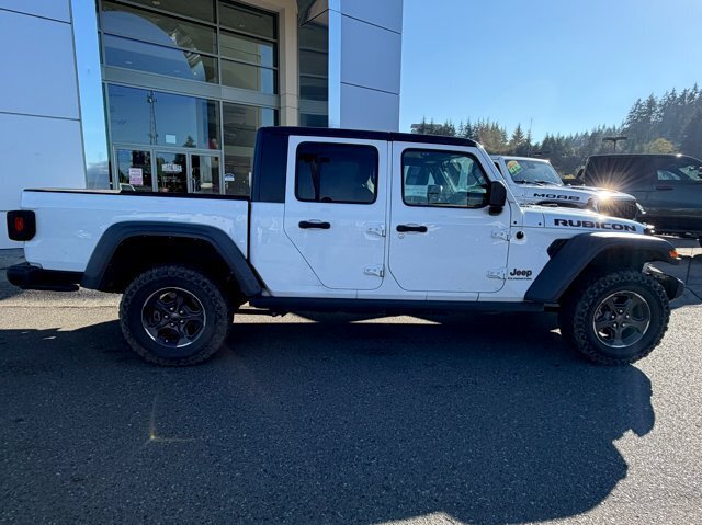 Used 2021 Jeep Gladiator Rubicon w/ Trailer Tow Package AWD/4WD image 2