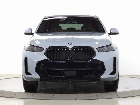 Used 2026 BMW X6 xDrive40i w/ Premium Package image 2