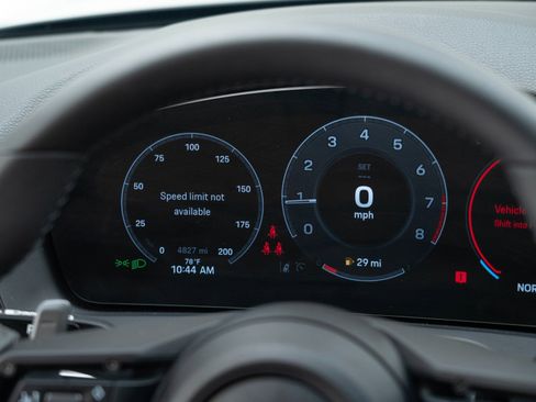 Certified 2025 Porsche Panamera 4 image 31