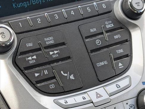 Used 2012 Chevrolet Equinox LS FWD image 13