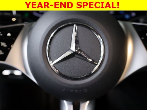 Used 2025 Mercedes-Benz C 300 4MATIC Sedan image 12