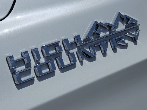 New 2026 Chevrolet Tahoe High Country AWD/4WD image 8