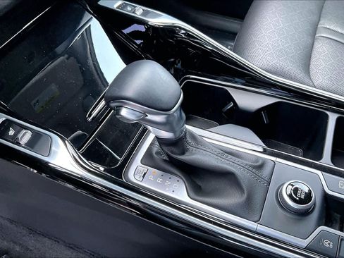 Used 2023 Kia Sorento SX FWD image 17