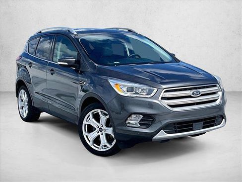 Used 2019 Ford Escape Titanium FWD image 12