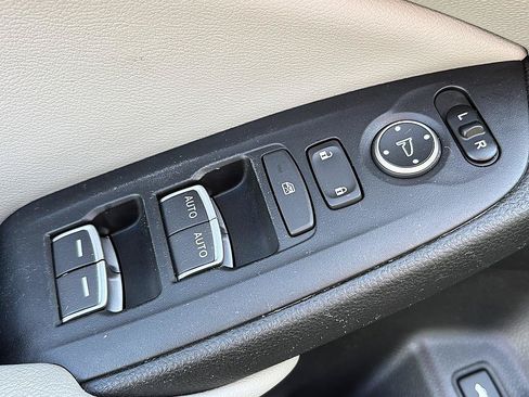 Used 2018 Honda Accord EX-L image 15