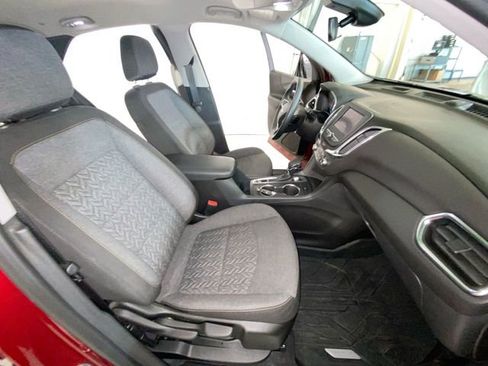 Used 2024 Chevrolet Equinox LT w/ LPO, Floor Liner Package FWD image 37
