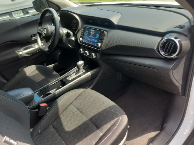 Used 2024 Nissan Kicks SV FWD image 27