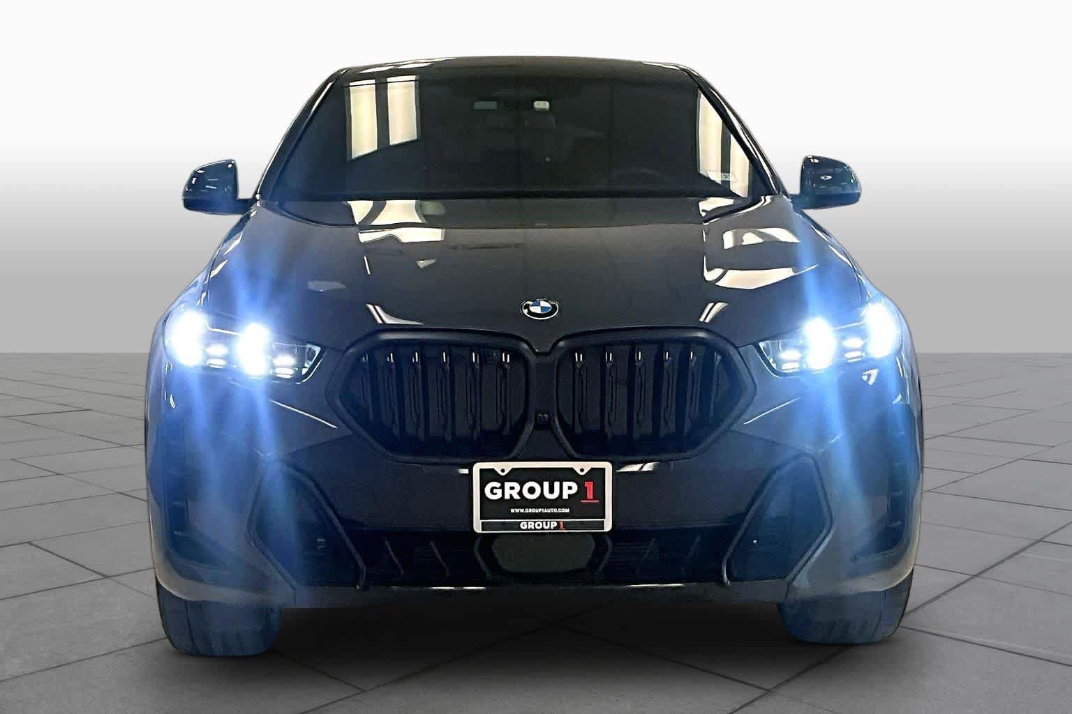 Used 2026 BMW X6 xDrive40i AWD/4WD image 3