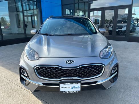 Used 2022 Kia Sportage EX AWD/4WD image 2