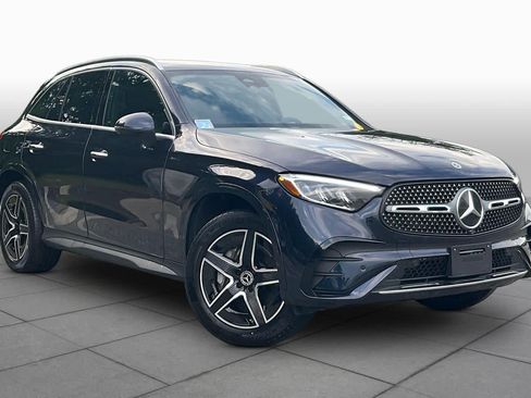 Used 2023 Mercedes-Benz GLC 300 4MATIC image 2