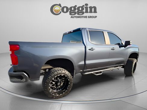 Used 2022 Chevrolet Silverado 1500 RST image 16