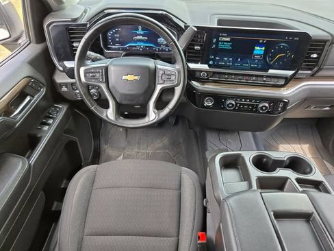 Used 2023 Chevrolet Silverado 1500 LT w/ Protection Package AWD/4WD image 13
