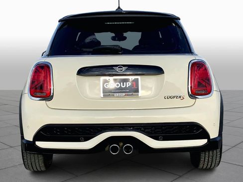 Used 2022 MINI Cooper S image 4