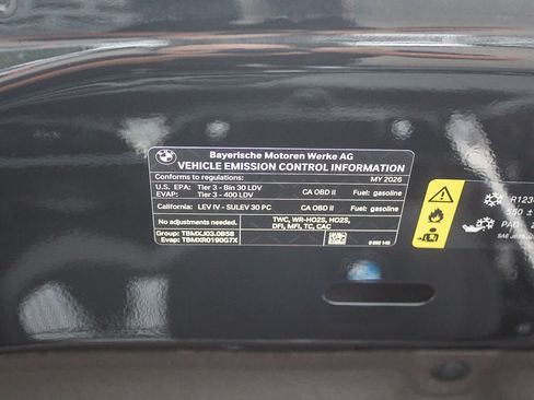 New 2026 BMW 740i w/ Premium Package image 36