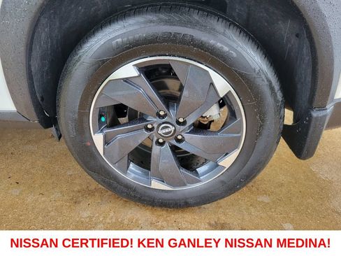 Certified 2026 Nissan Rogue SV AWD/4WD image 20