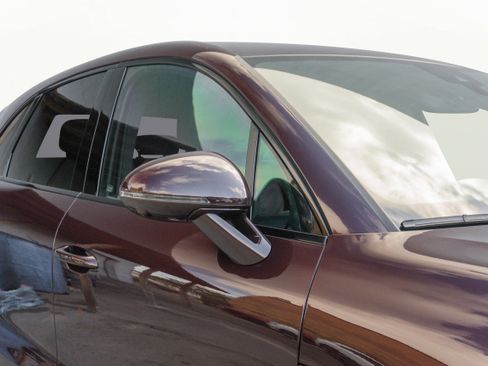 Used 2023 Porsche Macan GTS w/ Sport Chrono Package image 15