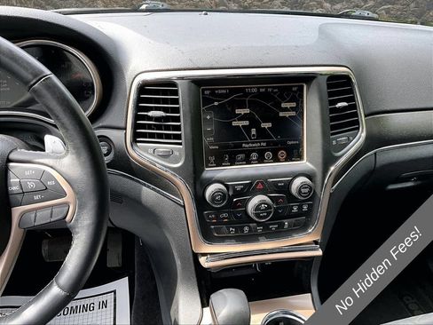 Used 2017 Jeep Grand Cherokee Limited AWD/4WD image 6