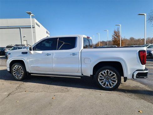 Used 2023 GMC Sierra 1500 Denali Ultimate image 10