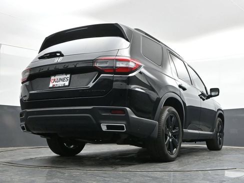 Used 2023 Honda Pilot Elite image 41
