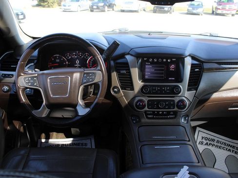 Used 2016 GMC Yukon XL Denali w/ Open Road Package image 11