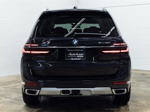 Certified 2025 BMW X7 xDrive40i image 9