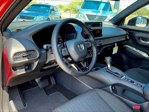 Used 2026 Honda HR-V Sport image 8