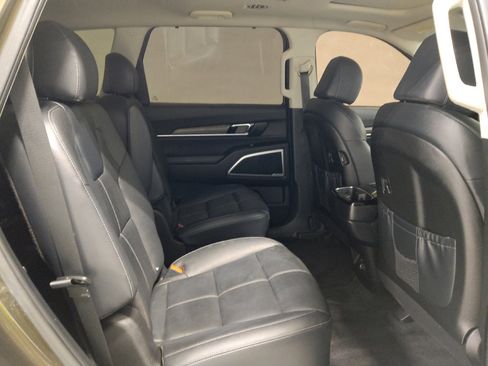 Used 2022 Kia Telluride EX w/ EX Premium Package AWD/4WD image 19