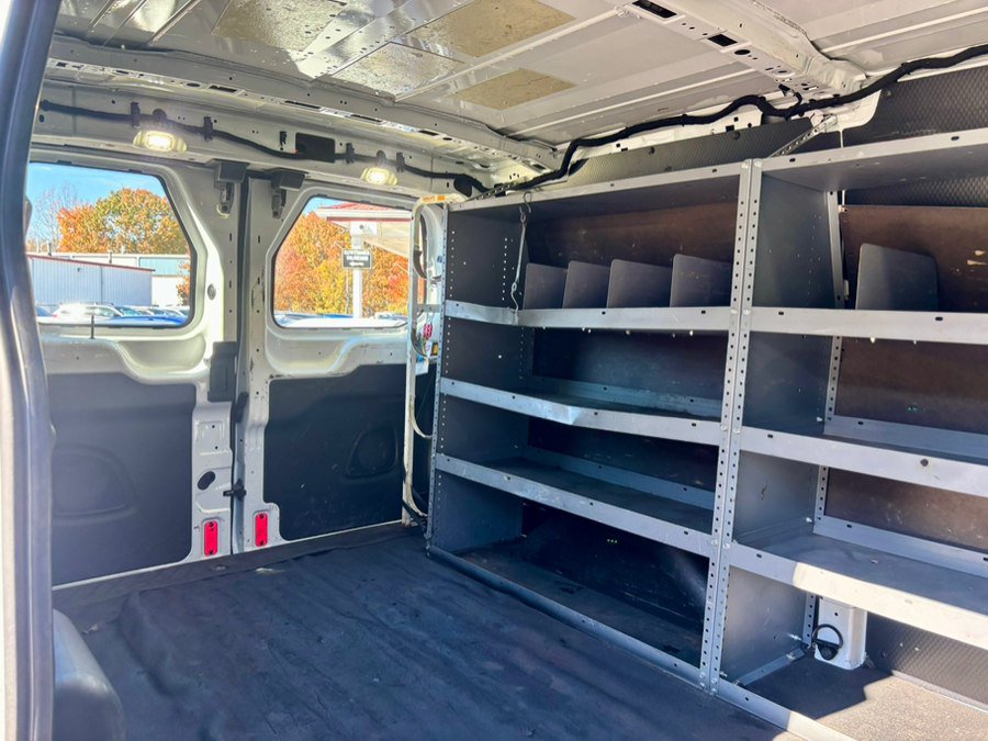 Used 2018 Ford Transit 250 130 Low Roof RWD image 23