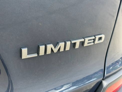 Used 2020 Jeep Cherokee Limited AWD/4WD image 15