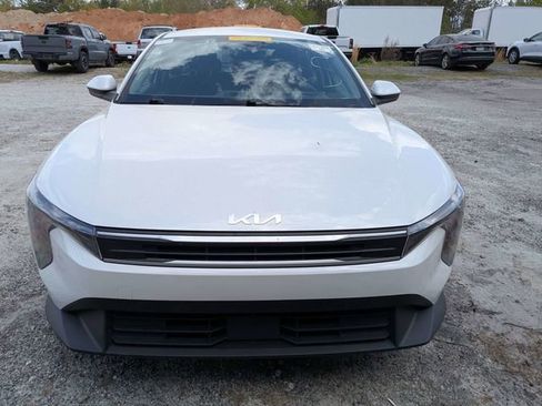 Used 2025 Kia K4 LXS image 2